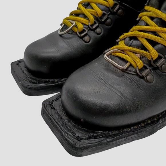 Vintage Asolo Alaska‎ Boots Womens Size 7.5 Black Leather Vibram Sole Hiking 90s - Picture 3 of 12